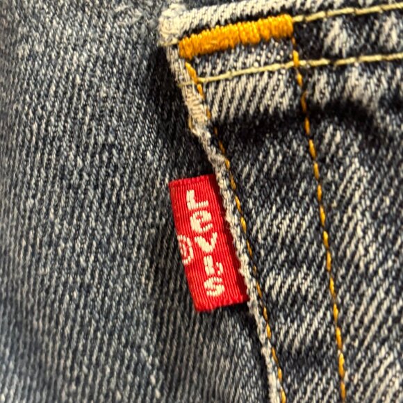 Levi's Men's 550 Relaxed Fit 34 x 34 Denim Jeans - Picture 10 of 16